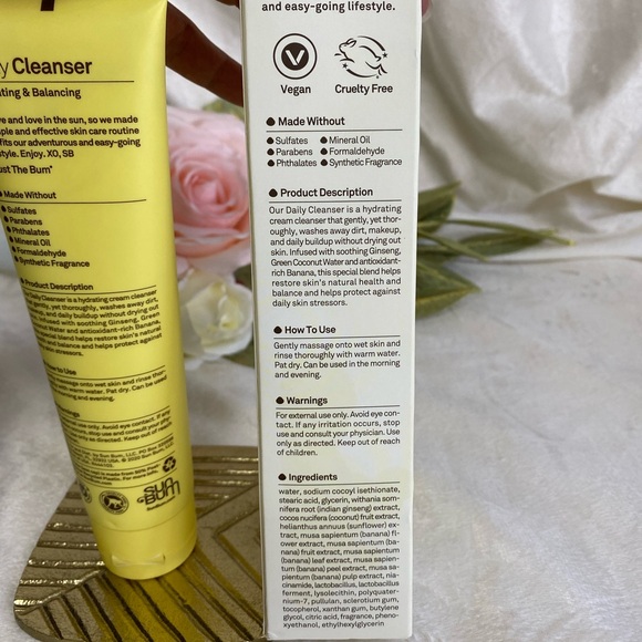 Sun Bum Daily Cleanser - Picture 7 of 8